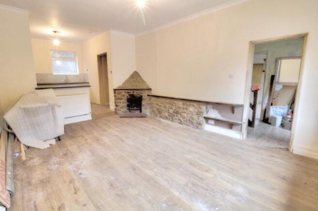 Lounge/ Kitchen