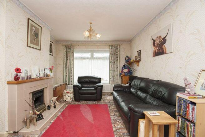 Lounge Area &a...