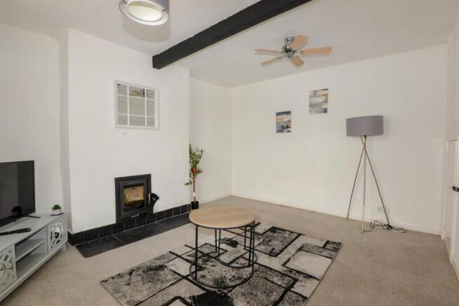 Living Room 1.jpg
