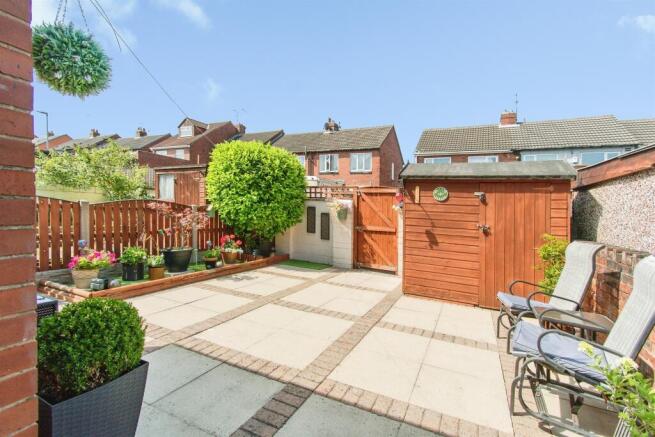 3 bed Terraced for sale Image 4