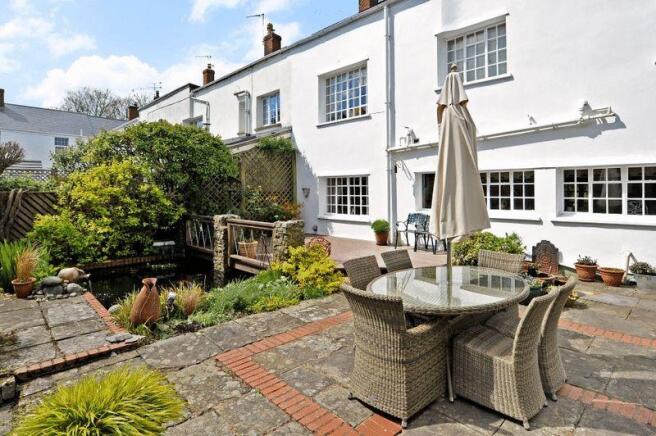 Rear Courtyard...
