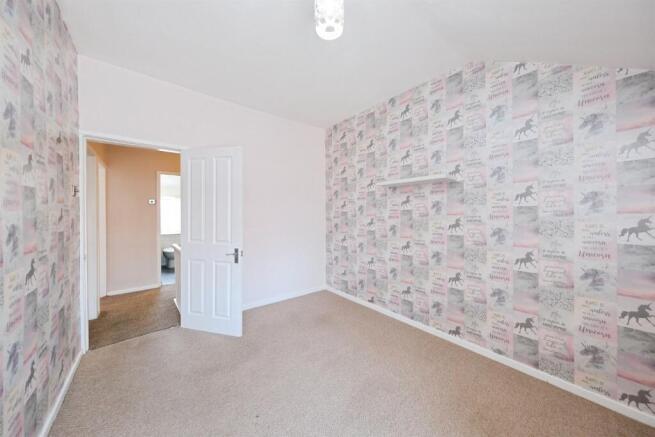 3 bed Terraced for sale Image 12