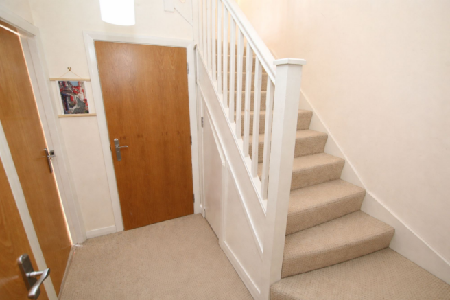 3 bed Apartment for sale Image 9