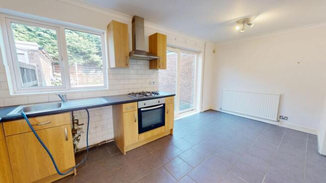 3 bed Semi-Detached for sale Image 4