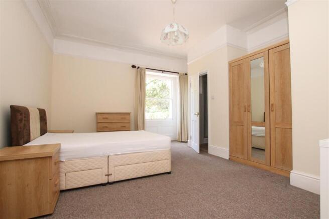 Bedroom 1.JPG