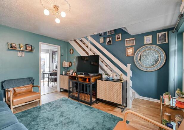 2 Monks Court, Bridgnorth photo 2