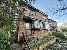 35, Howard Close, Exeter EX4 2LX