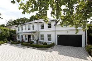14 Summer House, Fairacres, Cobham KT11 2JW