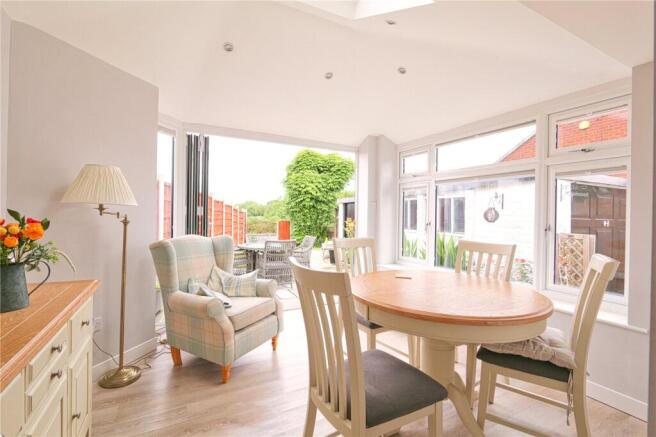 Derwent Close, Denton, Manchester, Greater Manchester, M34 photo 4