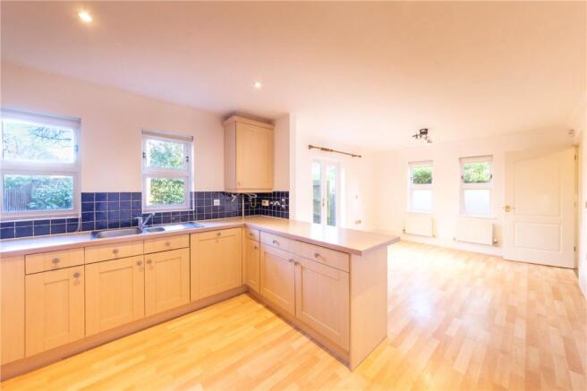 Kitchen/Dining