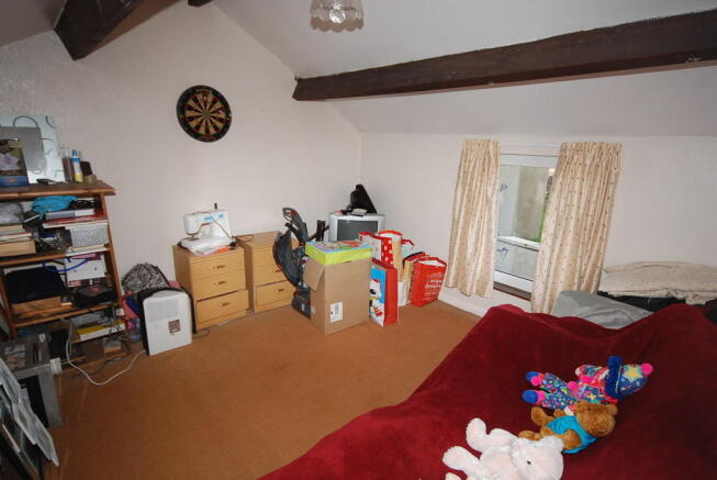 BEDROOM 4