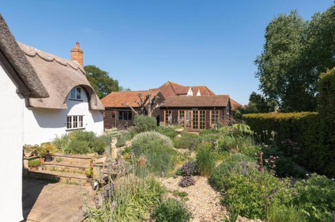 Garden to Garden Building