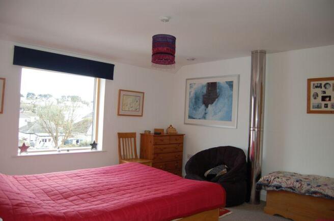 Bedroom Photo 1