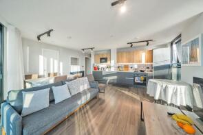 Apartment 503, 153, Tower Bridge Road, London SE1 3LW