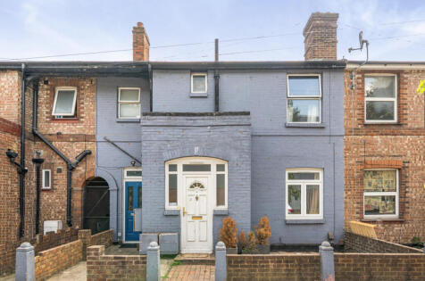 Raleigh Gardens, Mitcham, CR4
