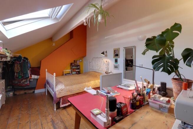 Double bedroom 2