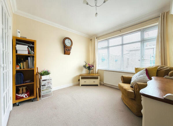 3 bed Semi-Detached Bungalow for sale Image 10