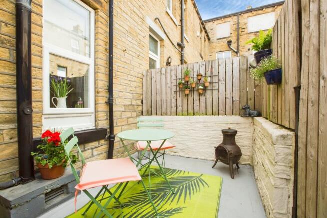 2 bed Terraced for sale Image 8