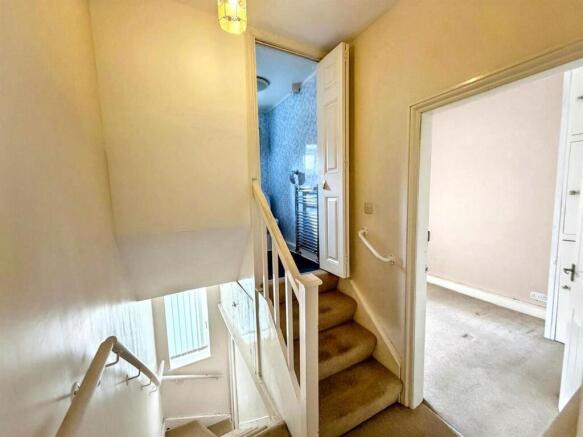2 bed Terraced for sale Image 7