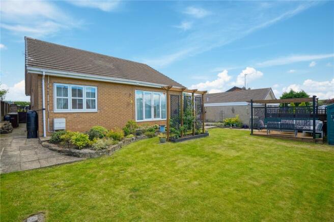 3 bed Bungalow for sale Image 4