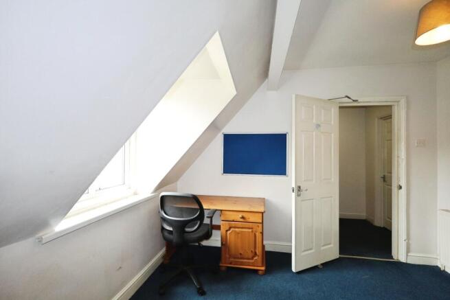 4 bed Terraced for sale Image 10