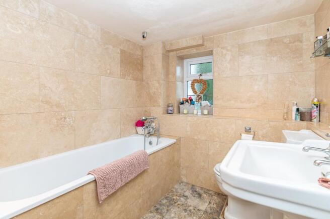 En-suite Bathroom