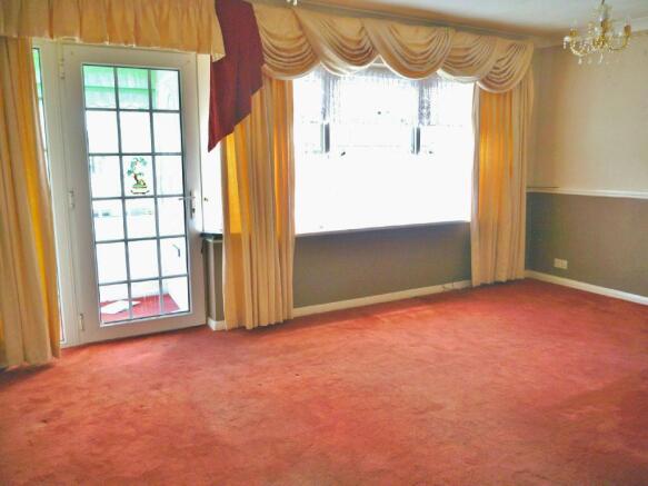Lounge Photo 2