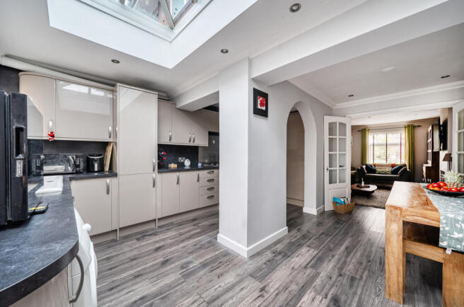 1430042-12-69cd63...