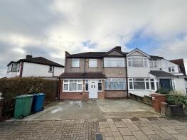 18, Collins Avenue, Stanmore HA7 1DL