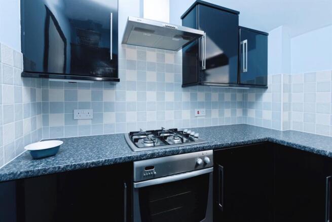 2 bed Flat for sale Image 10