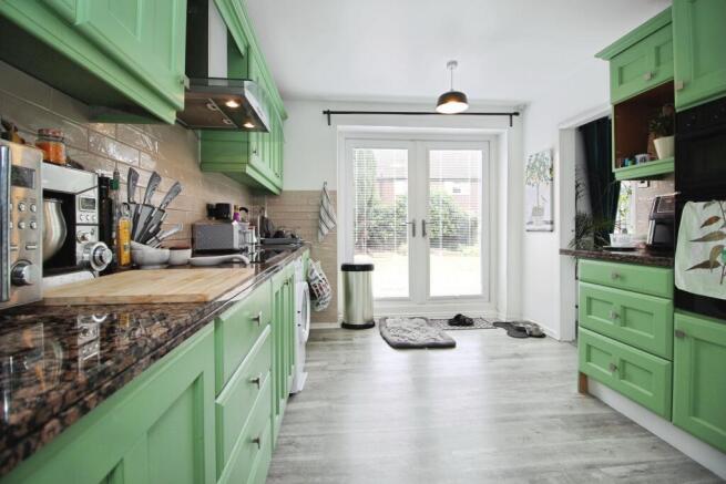3 bed Semi-Detached for sale Image 10