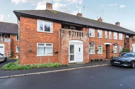 Butts Road, Alton, Hampshire, GU34