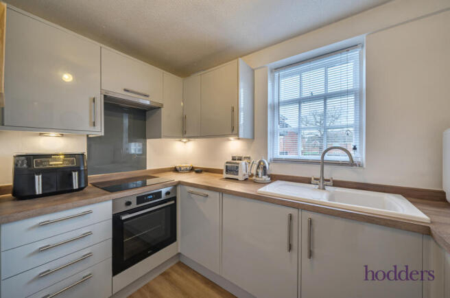 bb7428bb-4d6d-43a...