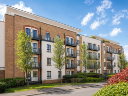 28, 2 Apsley House, Holford Way, London SW15 5EY
