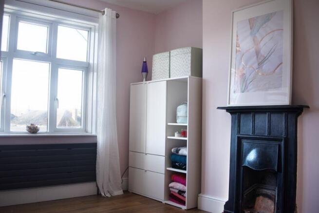 BACK BEDROOM