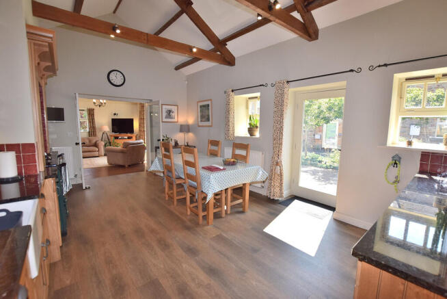 3 bed Barn Conversion for sale Image 9
