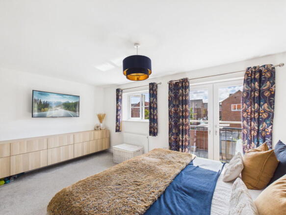 3 bed Semi-Detached for sale Image 8