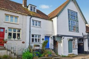 White Hart Cottage, High Street, Petworth GU28 0AU