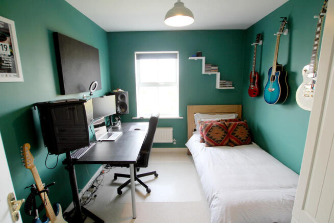 Photo 10