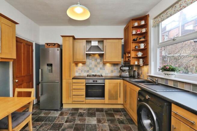3 bed Terraced for sale Image 7