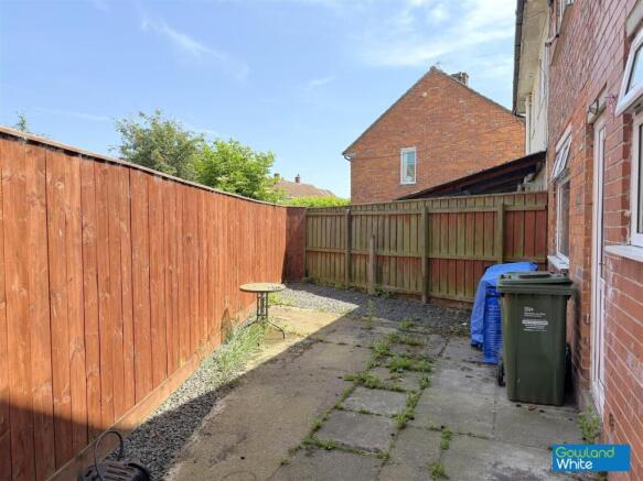 2 bed Semi-Detached for sale Image 10