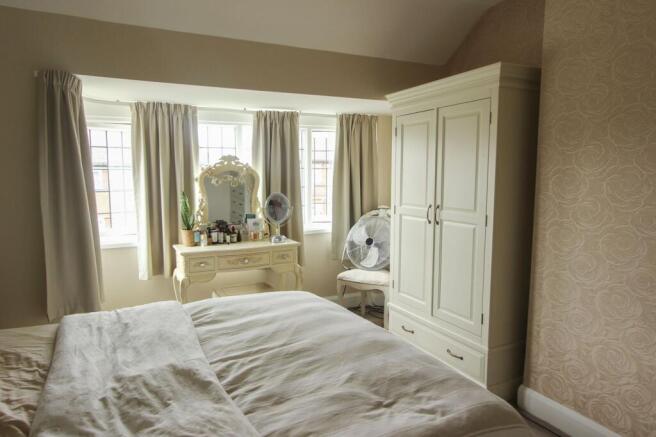 3 bed Semi-Detached to rent Image 10
