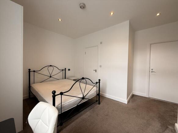 3 bed Terraced for sale Image 7