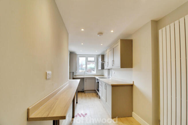 3 bed Terraced to rent Image 9