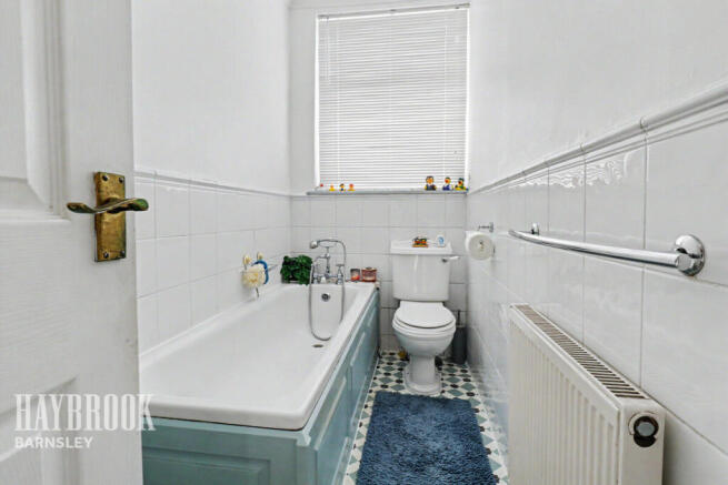 3 bed Terraced for sale Image 10