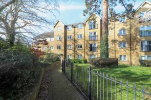 9, 65 Glade Court, Harefield Road, Uxbridge UB8 1PJ