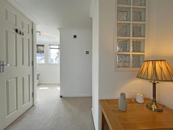 Sturdee road 41 bed room 1 shot 3.jpg