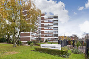 25, High Sheldon, Sheldon Avenue, Hornsey, London N6 4NJ