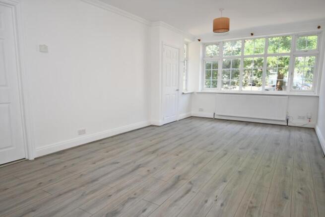Sitting/Dining Room