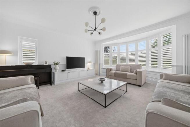 4 bed Detached for sale Image 10